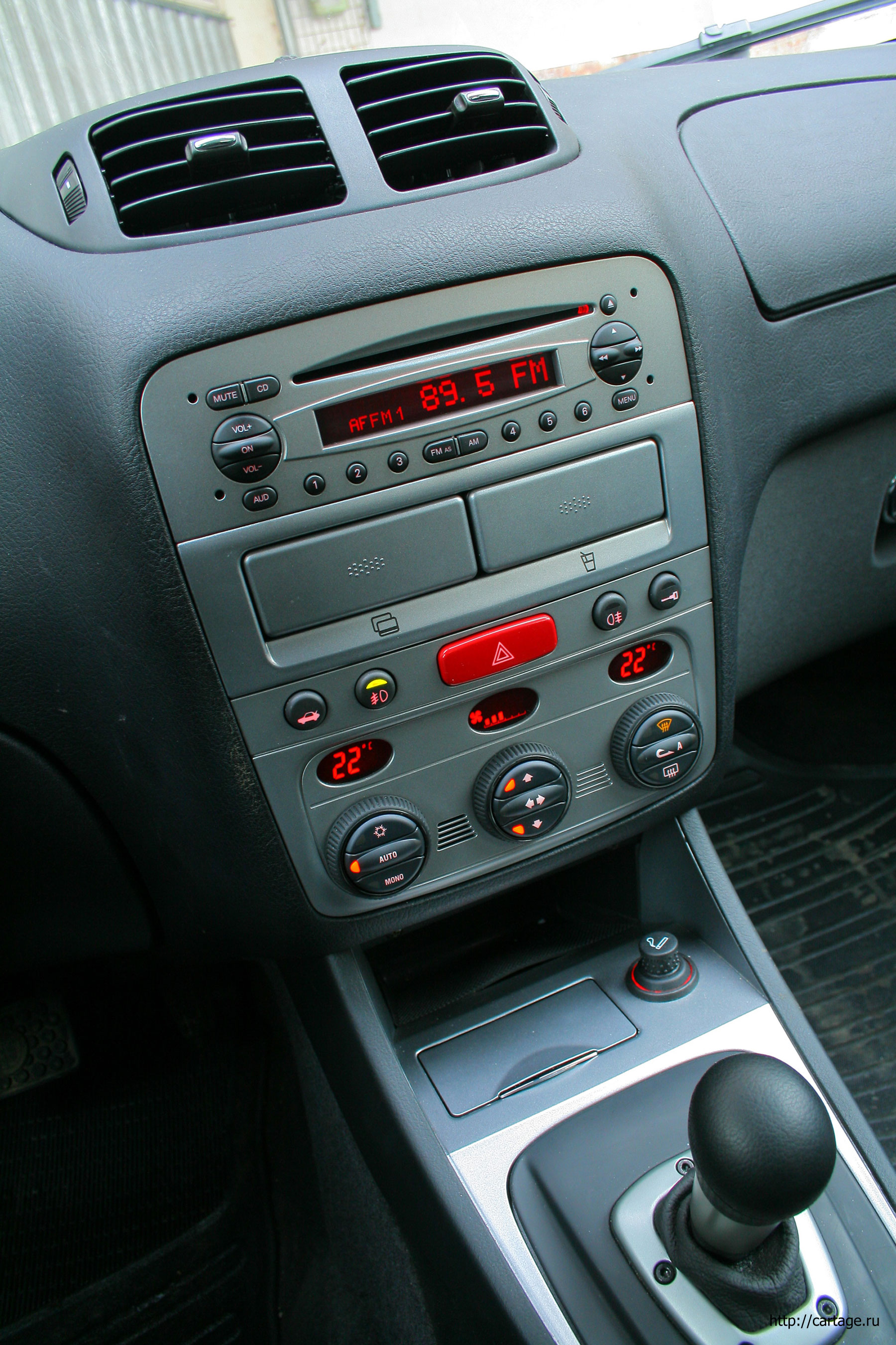 alfa romeo 147 салон alfa romeo 147 салон