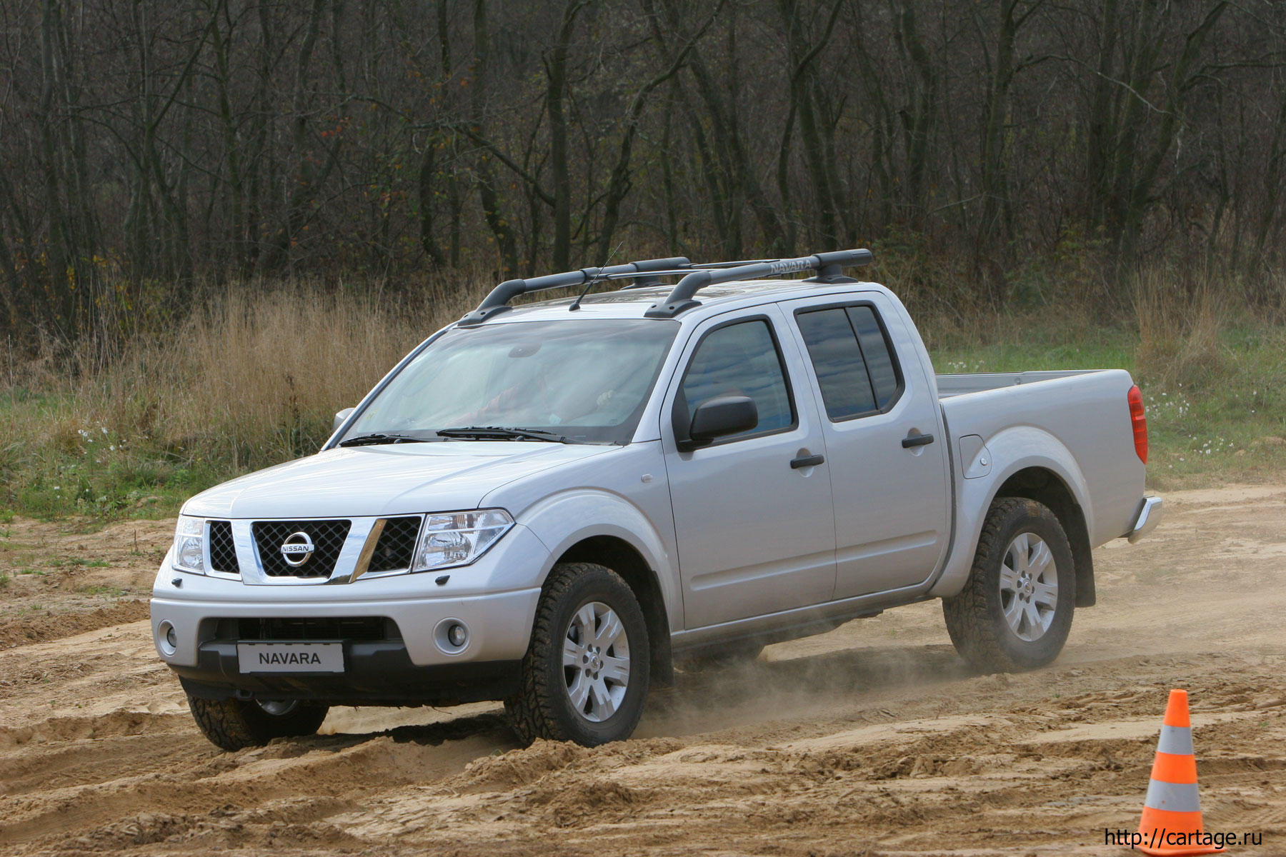 nissan navaro nissan navaro