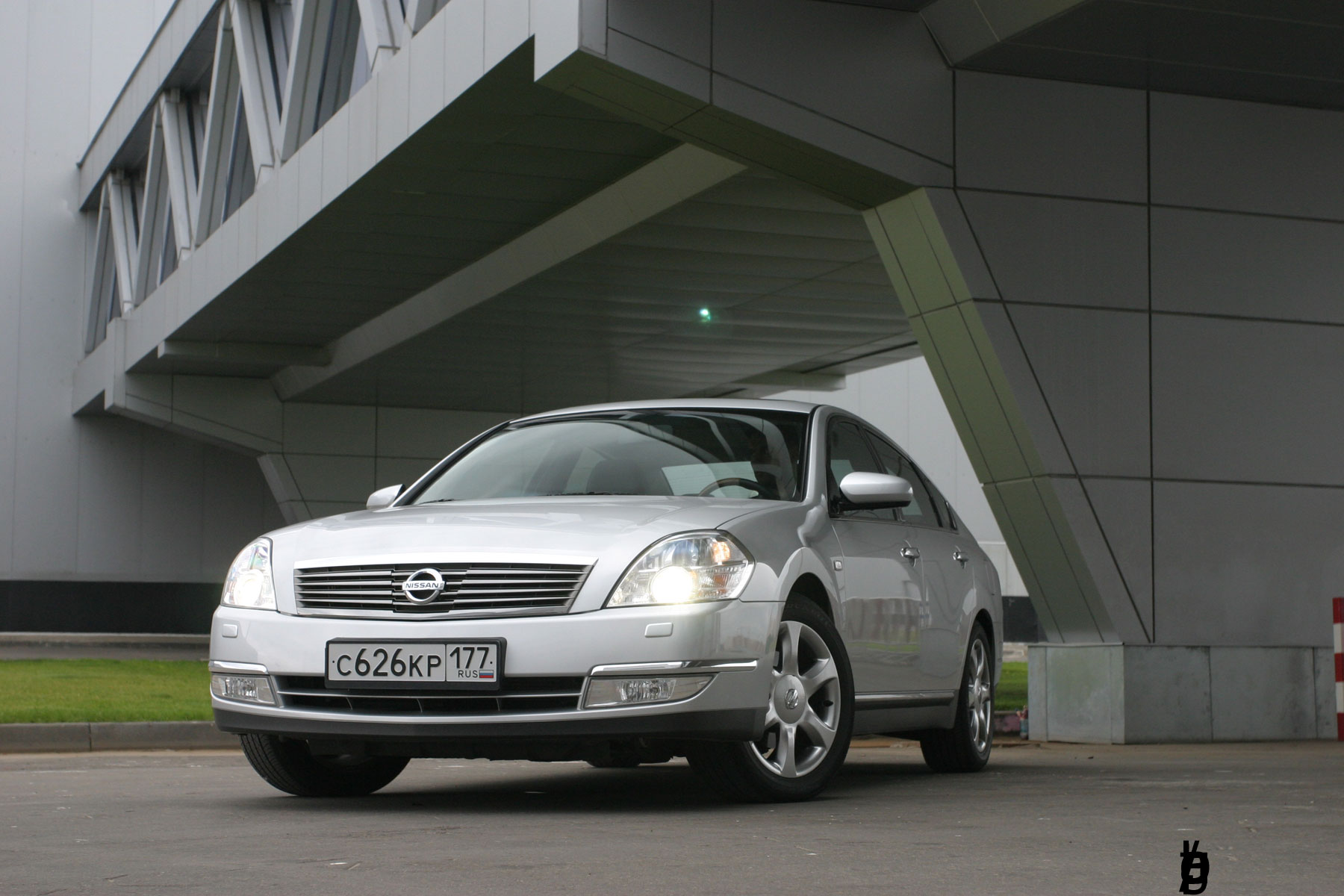 nissan teana