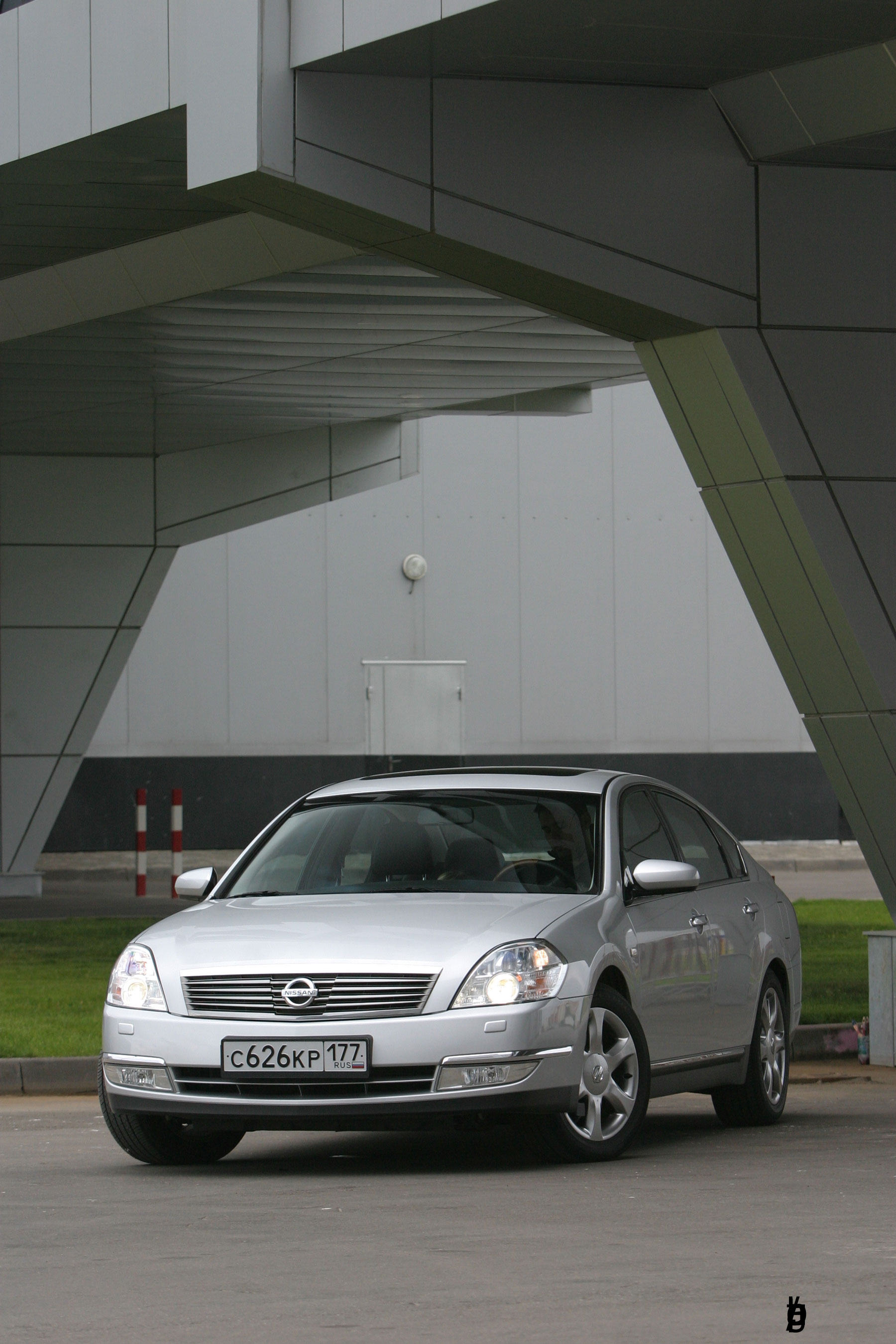 nissan teana