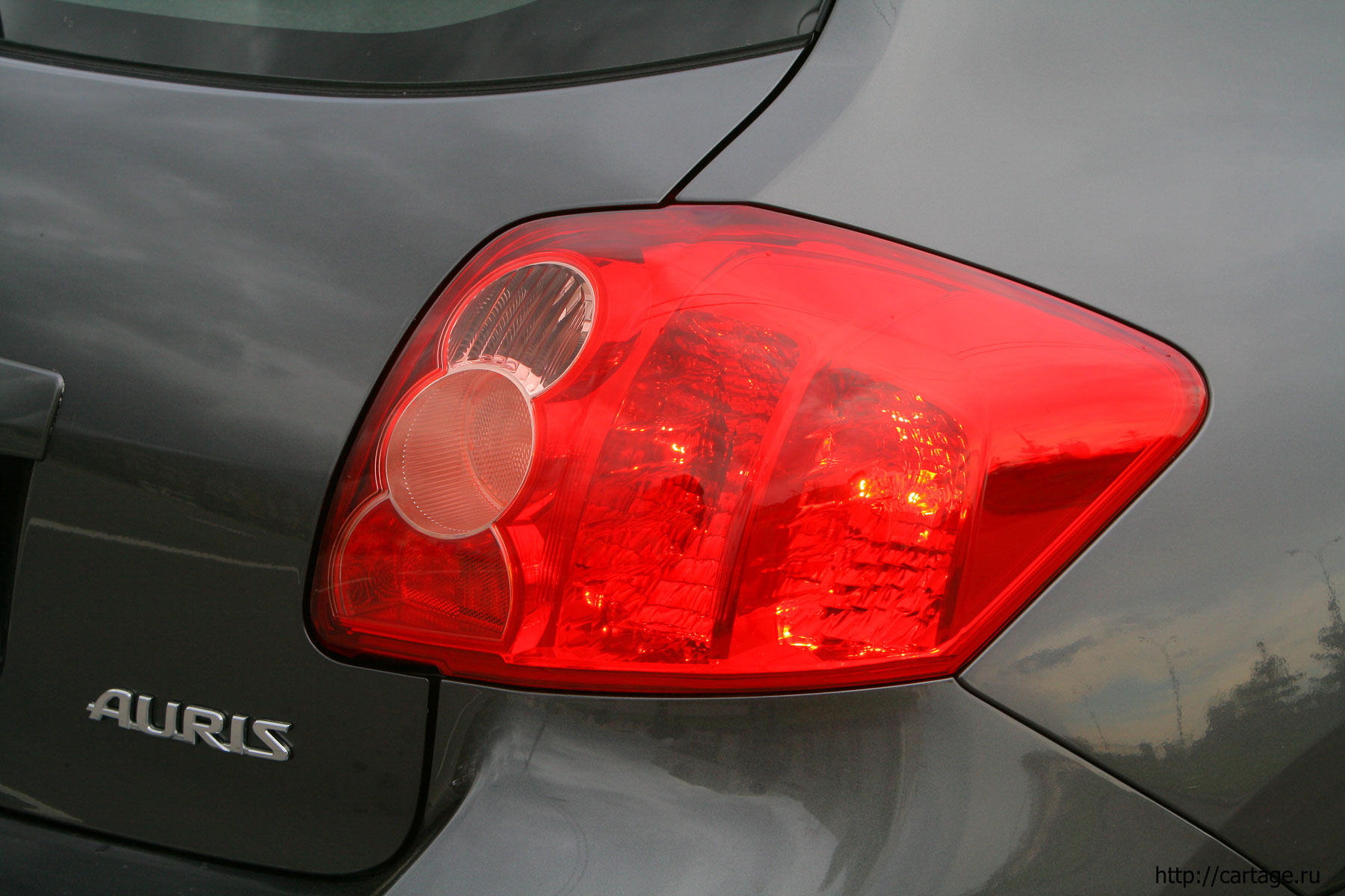 toyota auris toyota auris