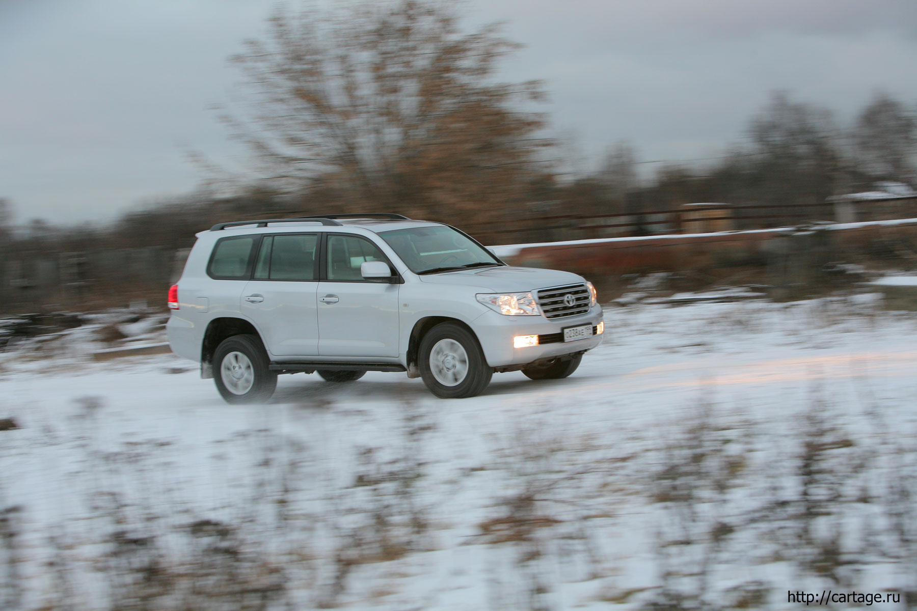 toyota landcruser 200