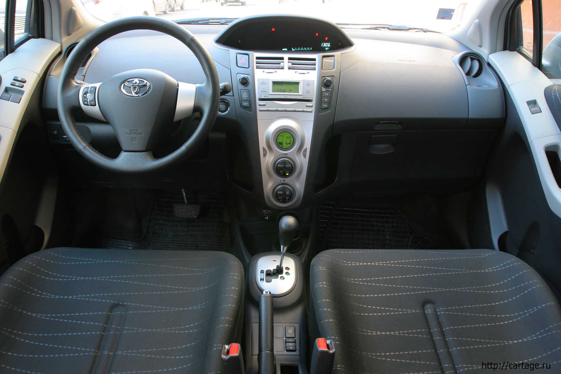 toyota yaris toyota yaris
