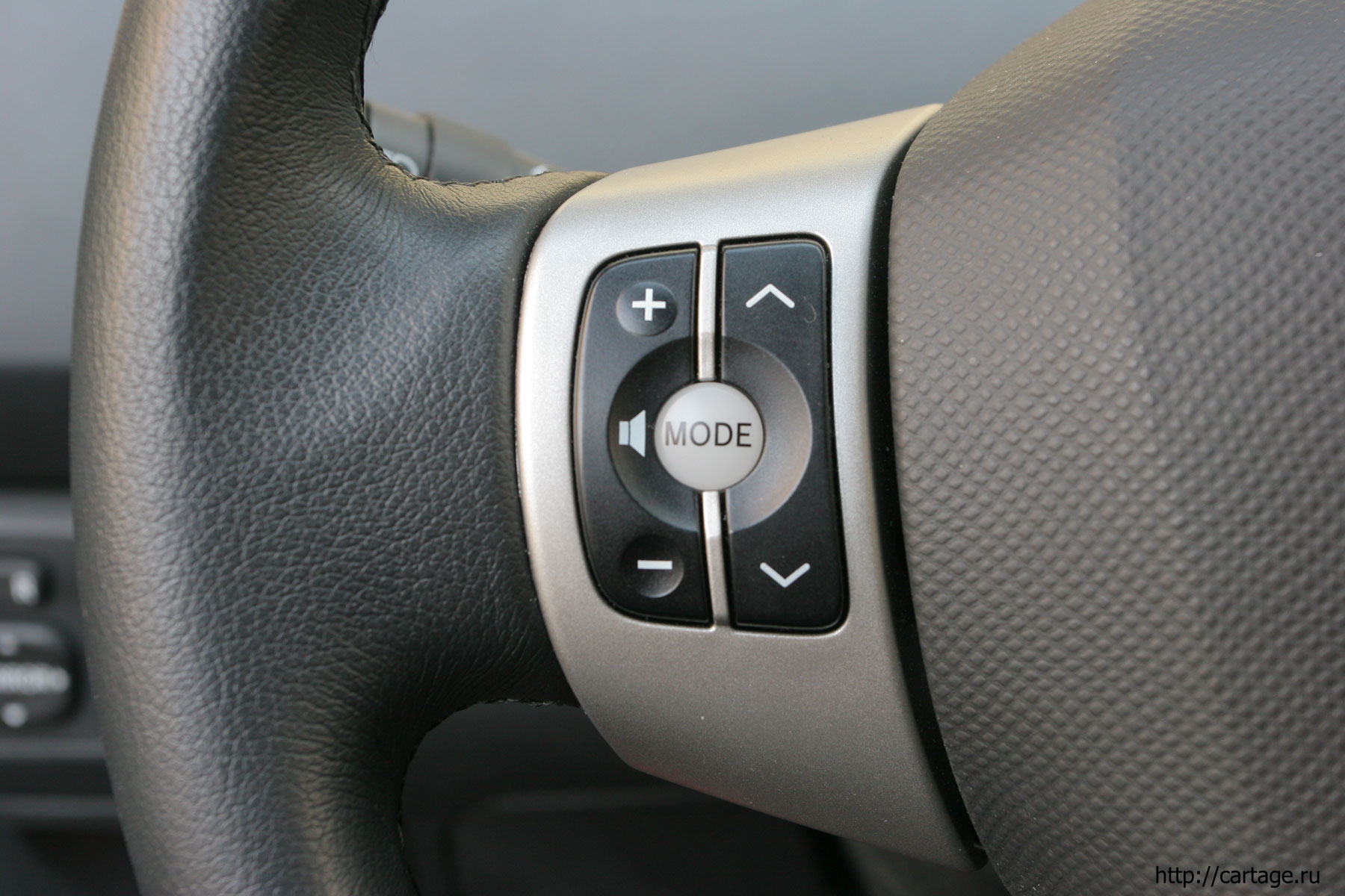 toyota yaris toyota yaris