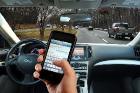Мобильник за рулем: как сделать общение за рулем безопасным